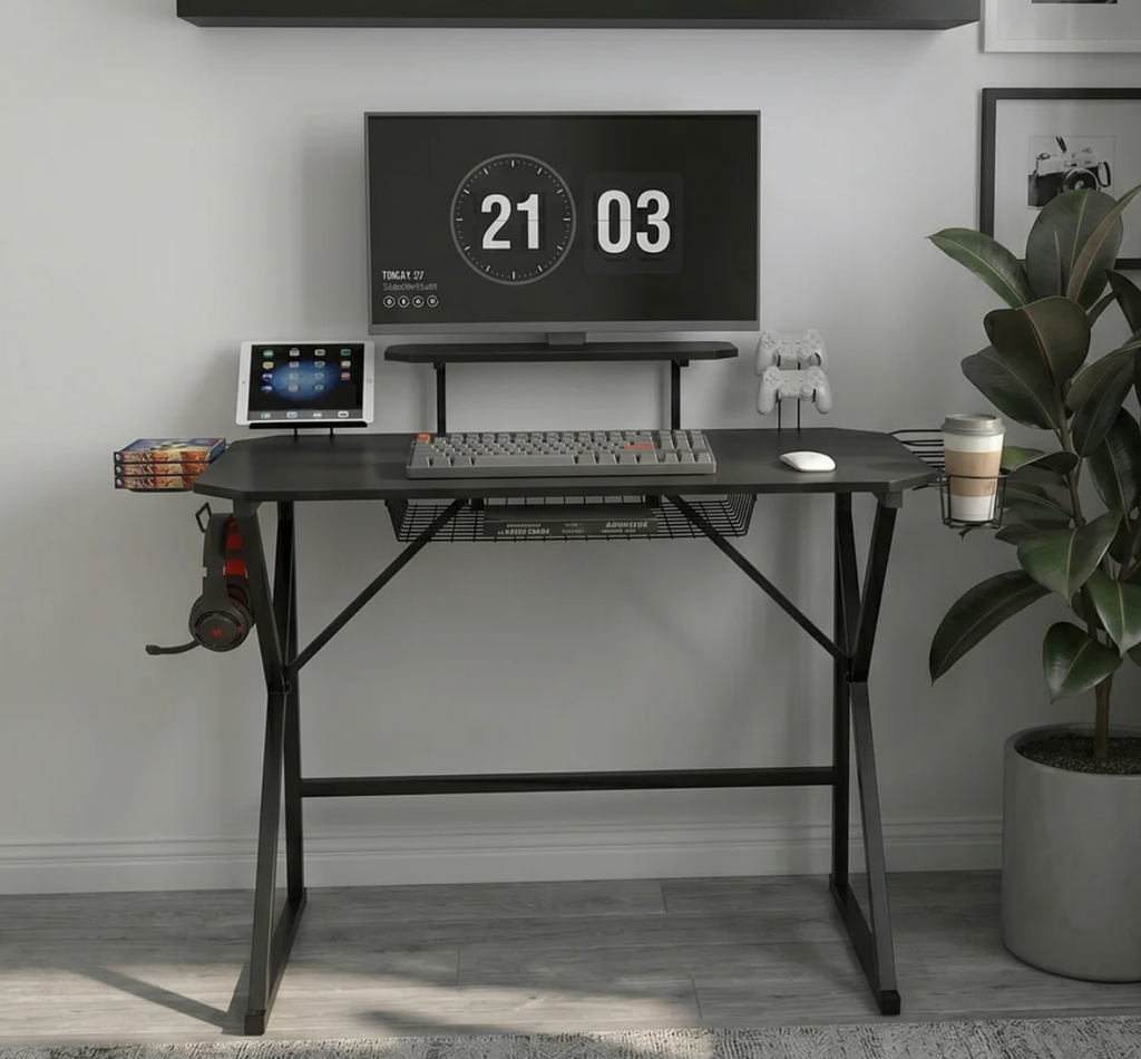 Modern Gaming Desk with Spacious Worktop